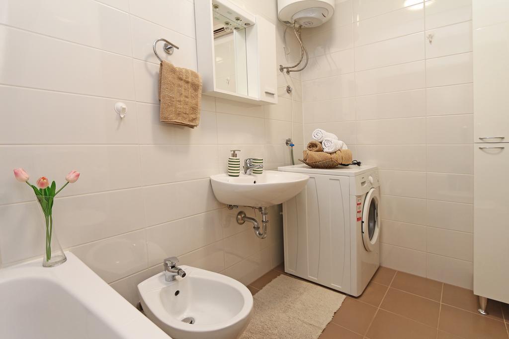 Antonijas Sunny Apartment Makarska Ngoại thất bức ảnh